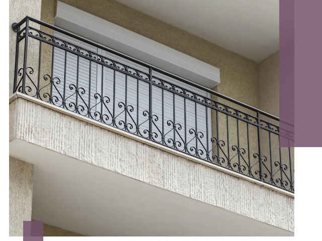 Балконные ограждения из металла и стекла в Ростове для домов